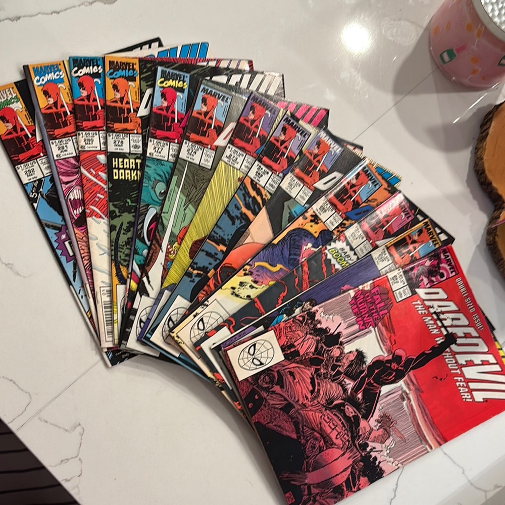 Marvel Red and Blue Party Supplies Set